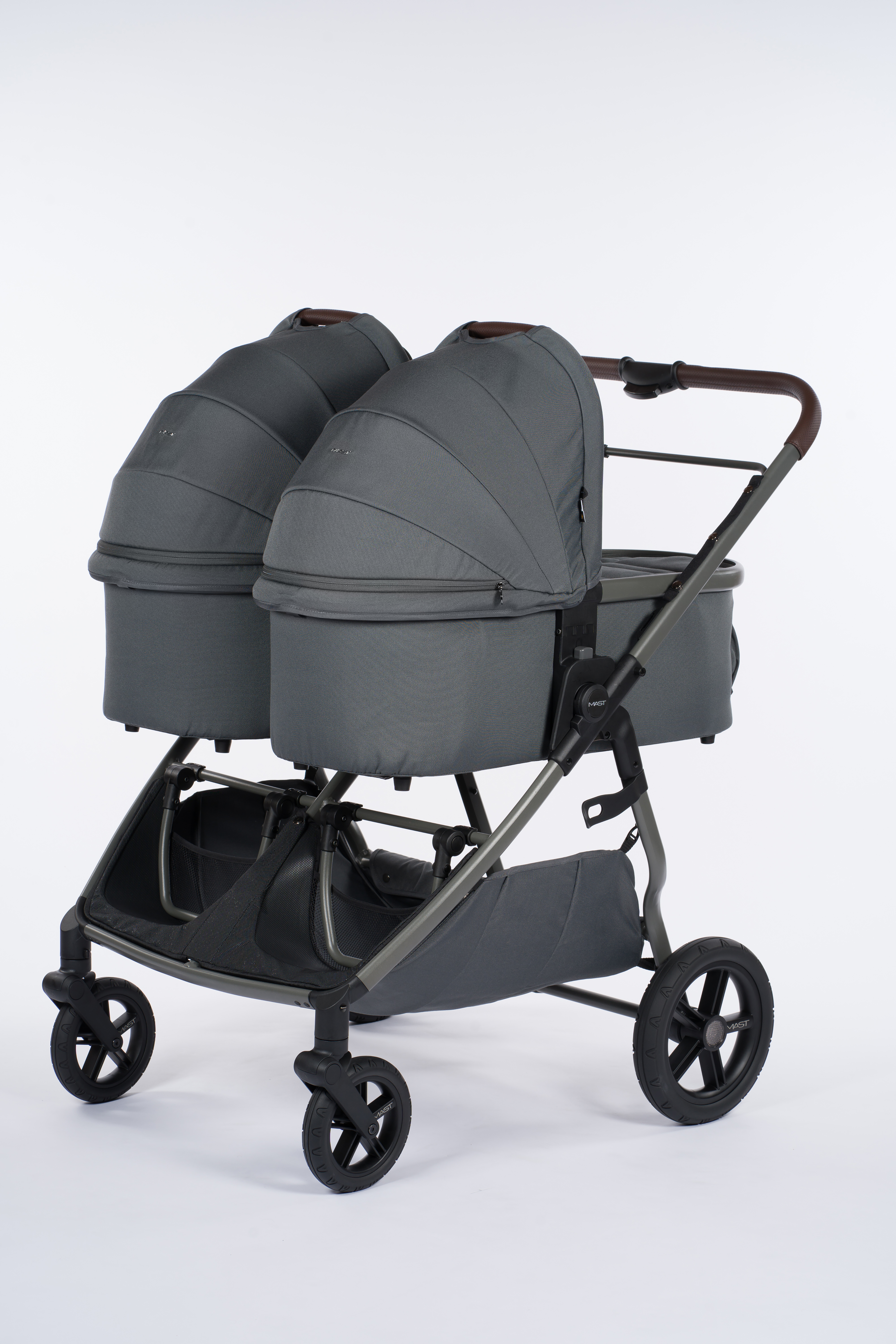 M.Twin x Bassinet  M.Twin x Bassinet