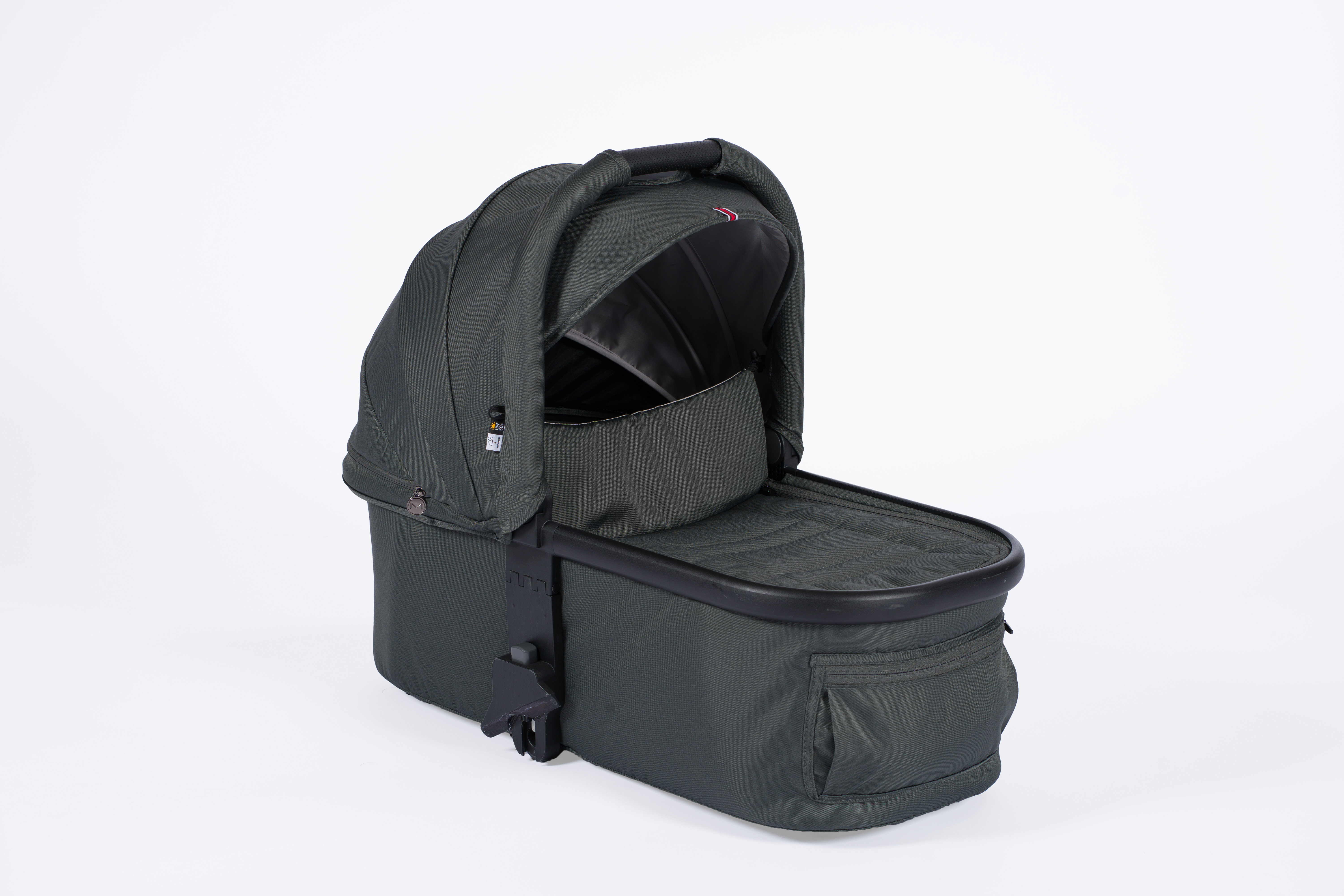 M.Twin x Bassinet  M.Twin x Bassinet